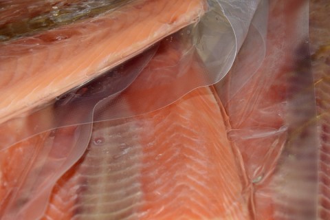 Fiscais federais alertam para fraude de pescados em supermercados do Brasil