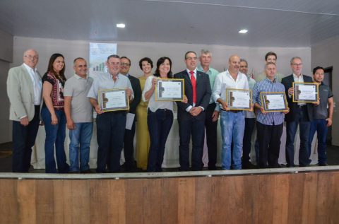 Zootecnistas são homenageados em evento no Paraná