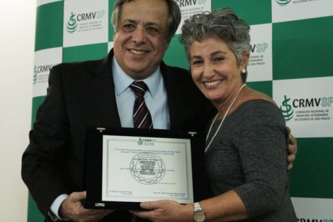 Zootecnista de São Paulo tem carreira reconhecida com premiação